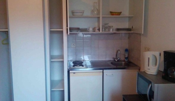 Logement �tudiant Studio &agrave; Lyon 8�me arrondissement (69008)