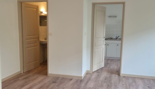 Logement �tudiant Studio &agrave; Lyon 8�me arrondissement (69008)