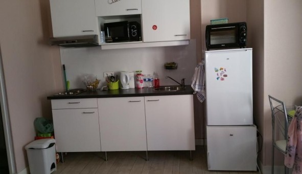 Logement �tudiant Location Studio Vide Lyon 8�me arrondissement (69008)