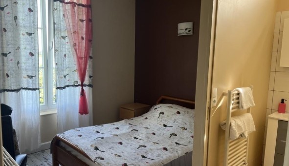 Logement tudiant Studio à Magny les Hameaux (78114)