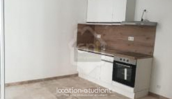 Logement étudiant Location Studio Vide Maillane (13910)
