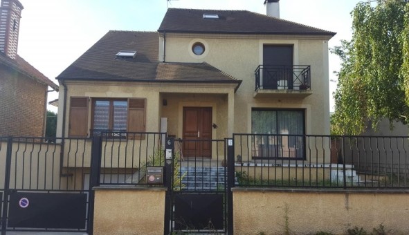 Logement tudiant Location Studio Vide Maisons Alfort (94700)