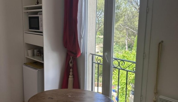 Logement tudiant Studio à Mallemort (13370)