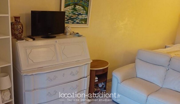 Logement tudiant Location Studio Meublé Mandelieu la Napoule (06210)
