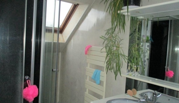 Logement tudiant Studio à Mandres les Roses (94520)