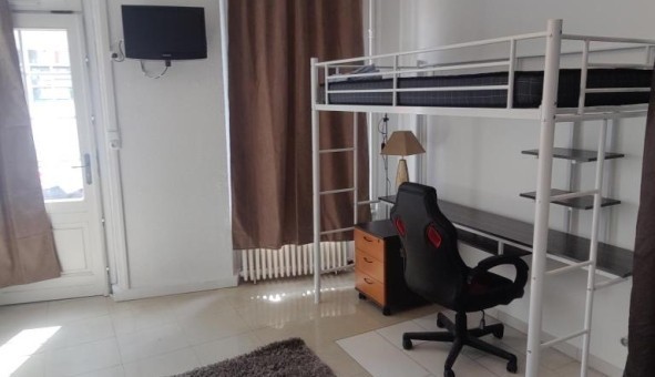 Logement tudiant Studio à Mareuil ls Meaux (77100)