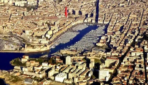 Logement �tudiant Studio &agrave; Marseille 01er arrondissement (13001)