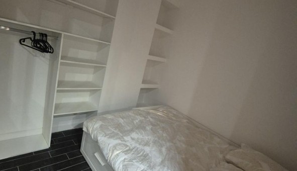 Logement tudiant Studio à Marseille 02me arrondissement (13002)