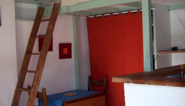 Logement tudiant Location Studio Vide Marseille 02me arrondissement (13002)