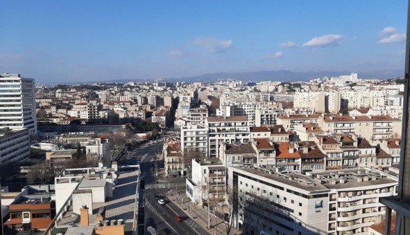 Logement tudiant Location Studio Vide Marseille 05me arrondissement (13005)