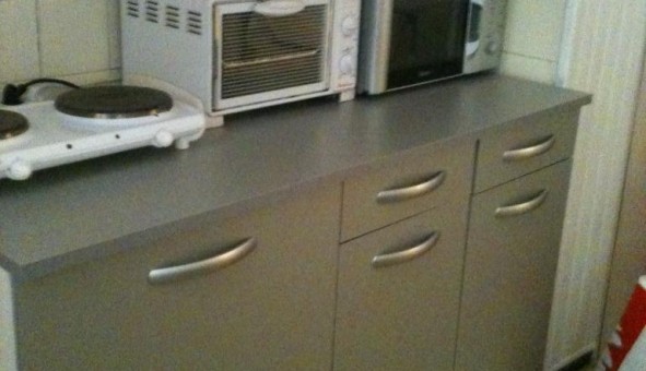 Logement tudiant Location Studio Vide Marseille 06me arrondissement (13006)