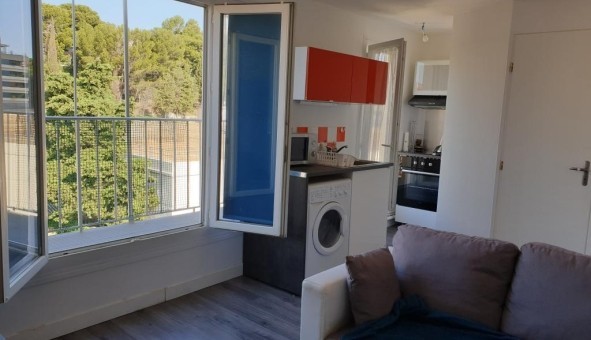 Logement tudiant Location Studio Vide Marseille 06me arrondissement (13006)