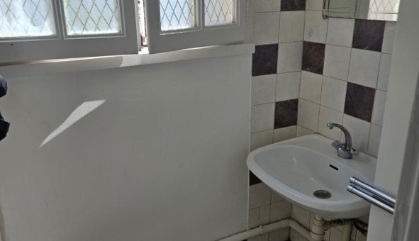 Logement tudiant Studio à Marseille 06me arrondissement (13006)