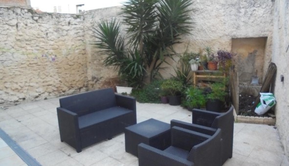 Logement tudiant Studio à Marseille 06me arrondissement (13006)