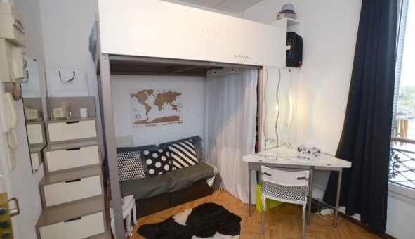 Logement tudiant Location Studio Vide Marseille 07me arrondissement (13007)