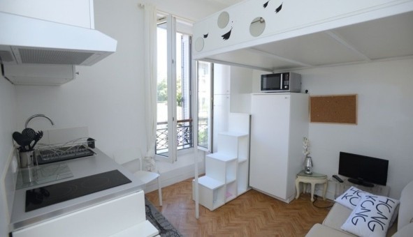 Logement �tudiant Location Studio Vide Marseille 07�me arrondissement (13007)