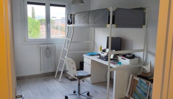 Logement �tudiant Location Studio Vide Marseille 08�me arrondissement (13008)