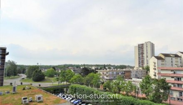 Logement tudiant Studio à Maurepas (78310)