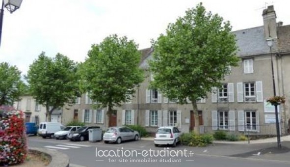 Logement tudiant Location Studio Vide Mauriac (15200)