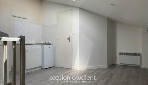 Logement tudiant Location Studio Vide Melle (79500)