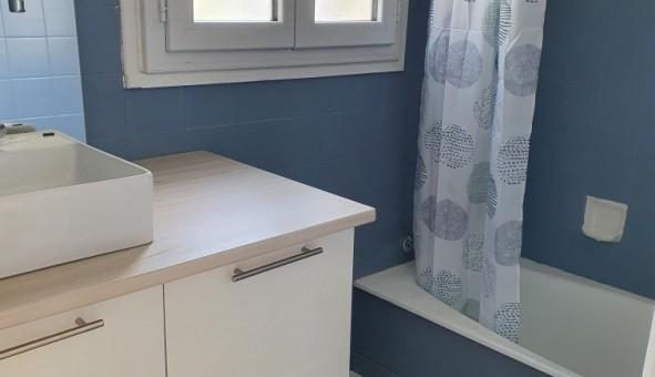 Logement tudiant Studio à Mry sur Cher (18100)