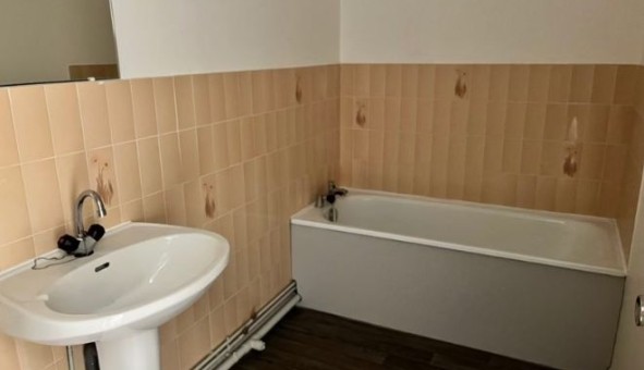 Logement �tudiant Studio &agrave; M�ry sur Cher (18100)