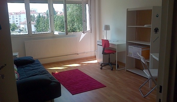 Logement tudiant Studio à Metz (57050)