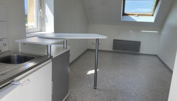 Logement tudiant Location Studio Vide Metz (57050)