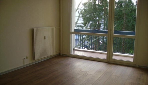 Logement tudiant Location Studio Vide Metz (57050)