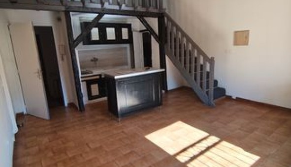 Logement �tudiant Studio &agrave; Meynes (30840)