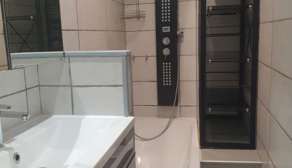 Logement �tudiant Studio &agrave; Meyrargues (13650)