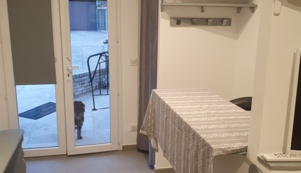 Logement �tudiant Studio &agrave; Meyrargues (13650)