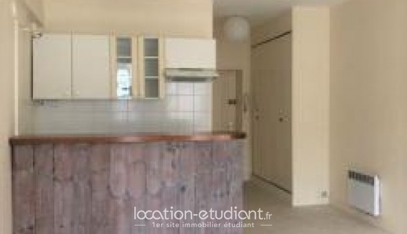 Logement tudiant Studio à Montereau Fault Yonne (77130)