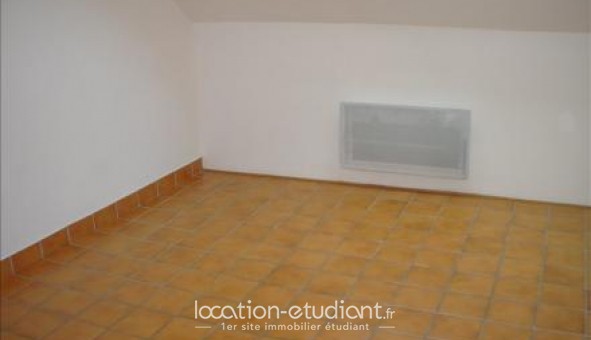 Logement tudiant Studio à Montereau Fault Yonne (77130)