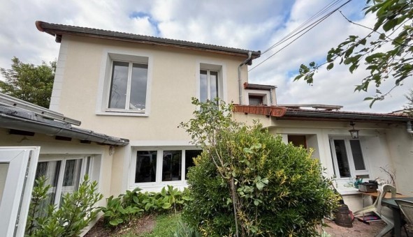 Logement tudiant Studio à Montfermeil (93370)