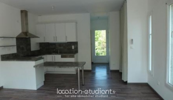 Logement tudiant Studio à Montfort (04600)