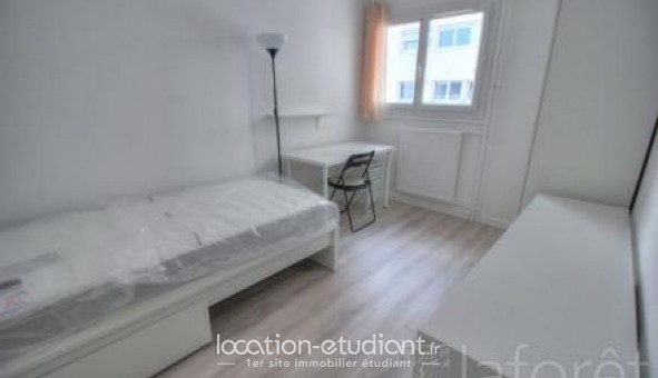 Logement tudiant Studio à Montigny le Bretonneux (78180)