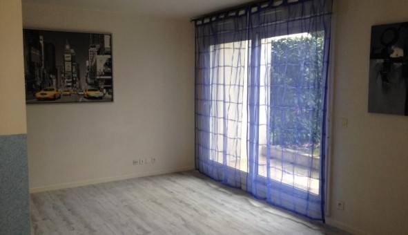 Logement tudiant Studio à Montigny le Bretonneux (78180)