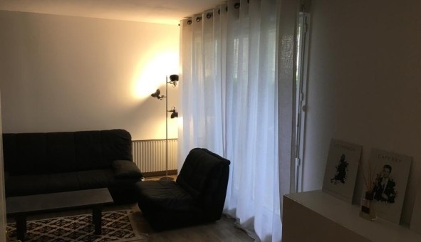 Logement tudiant Studio à Montigny le Bretonneux (78180)