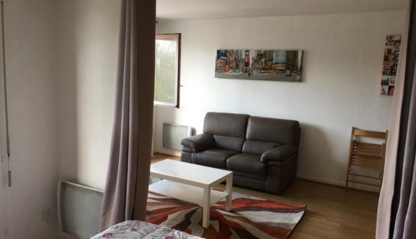 Logement tudiant Studio à Montigny le Bretonneux (78180)