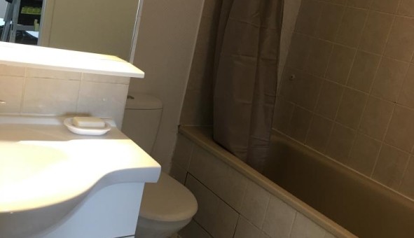 Logement tudiant Studio à Montigny le Bretonneux (78180)