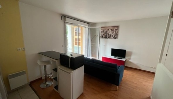 Logement �tudiant Studio &agrave; Montigny le Bretonneux (78180)