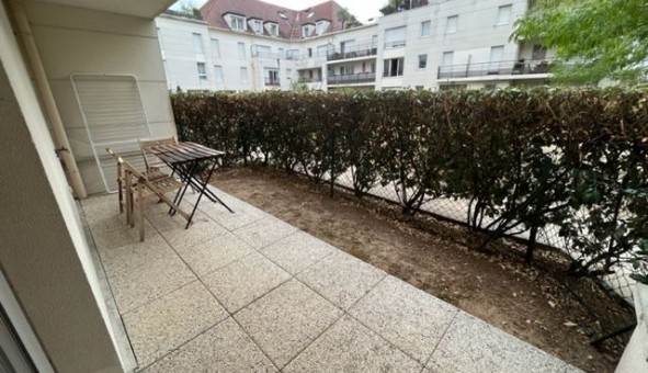 Logement �tudiant Studio &agrave; Montigny le Bretonneux (78180)