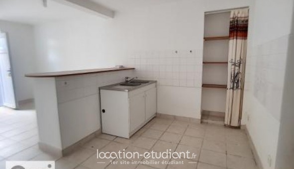 Logement tudiant Studio à Montluon (03100)