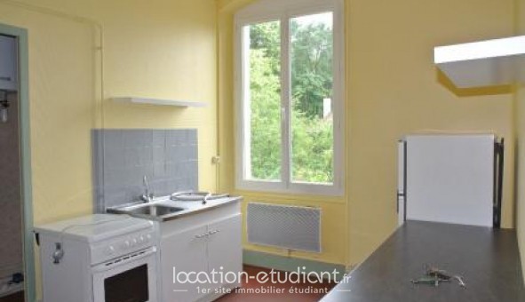 Logement tudiant Studio à Montluon (03100)