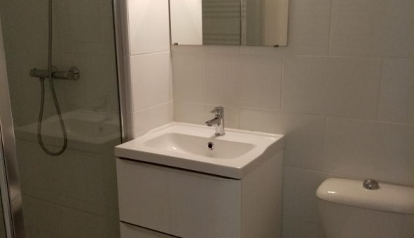Logement tudiant Studio à Montluon (03100)