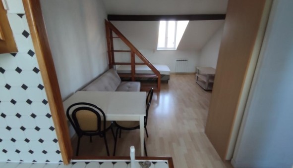 Logement tudiant Studio à Montluon (03100)
