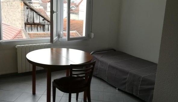 Logement tudiant Studio à Montluon (03100)