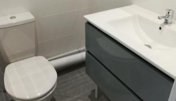 Logement tudiant Studio à Montluon (03100)