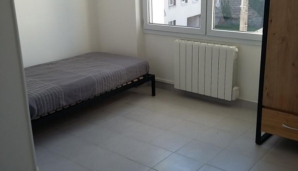 Logement tudiant Location Studio Vide Montluon (03100)